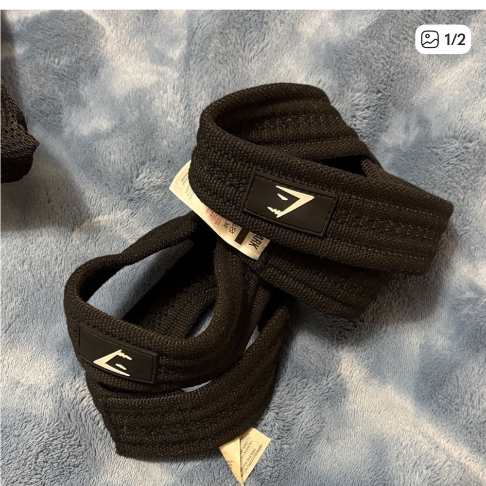 Gymshark Black Lifting Wrist Wraps with Logo